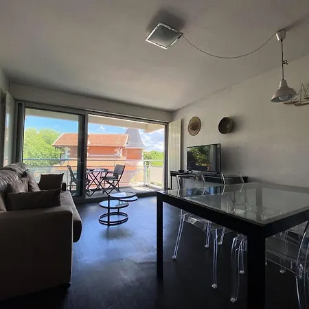 Apartament Joigny - T2 Avec Vue Laterale Sur La Mae-9811 *